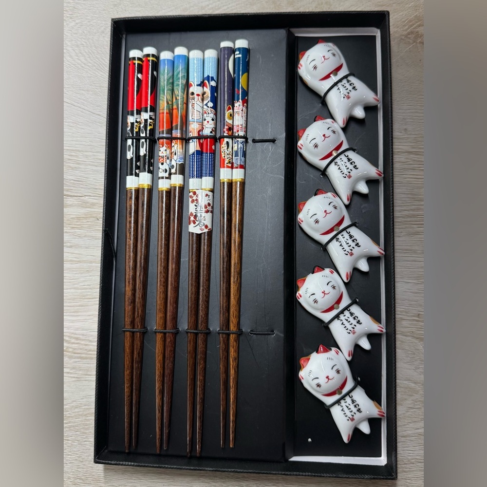 ⭐️Wooden  Chopsticks - Reusable, 4 pr.